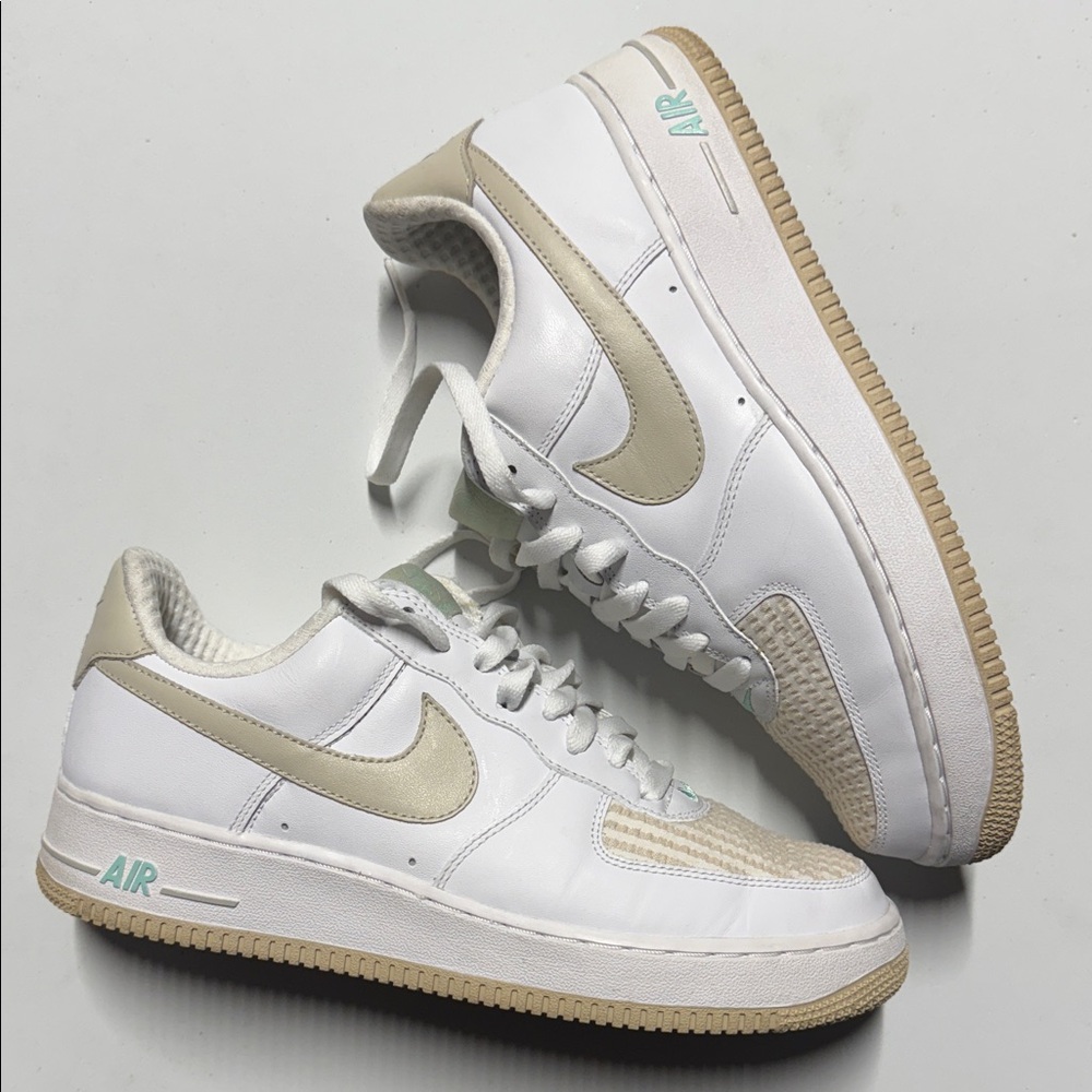 Nike White and Tan Athletic Shoes